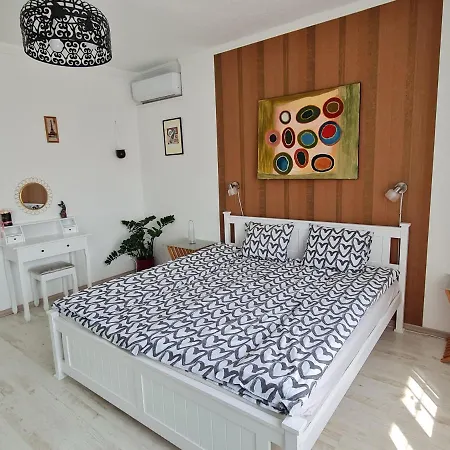 Ginger House Apartment *